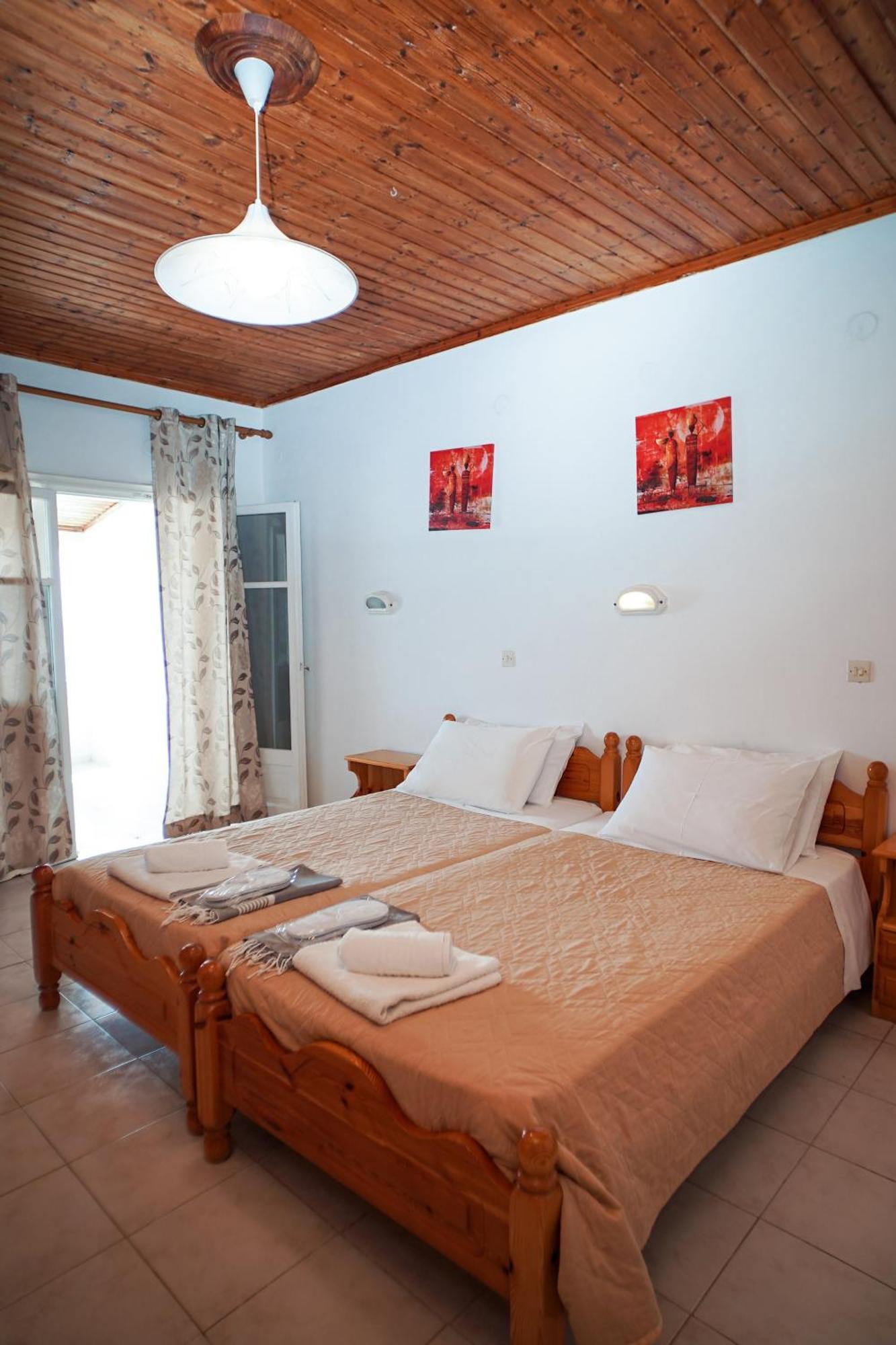Kostas Apartment *