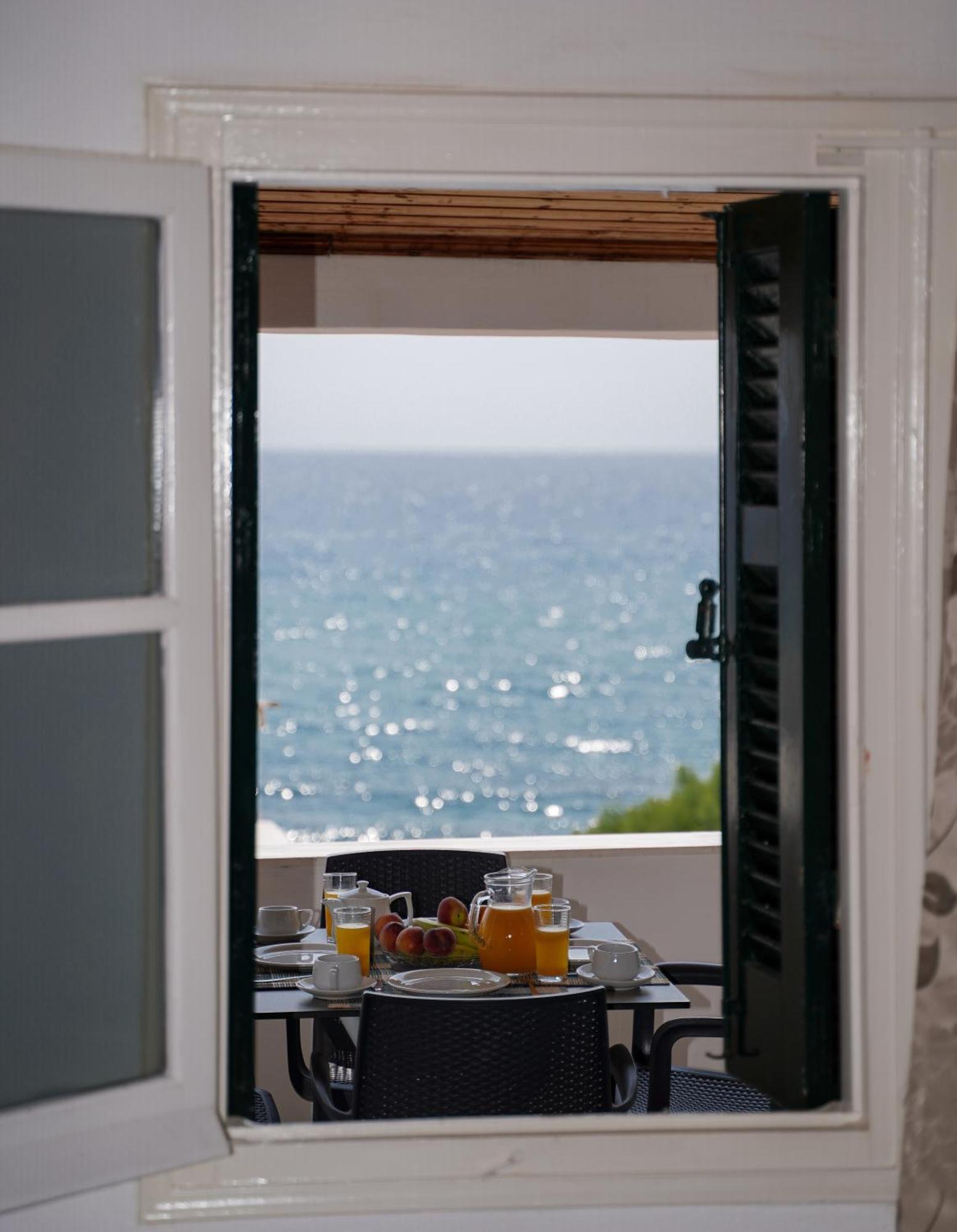 Kostas Agios Gordios (Corfu)